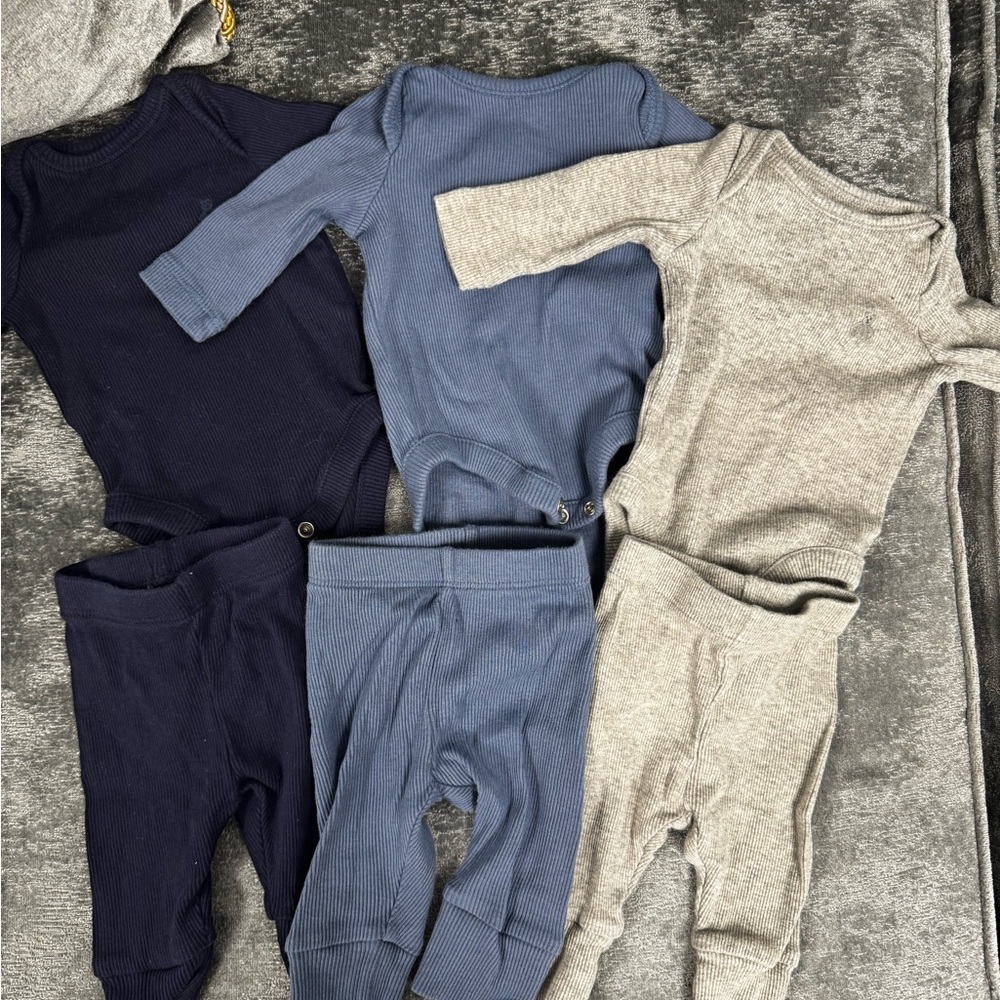 Gap. Set of Baby Bodysuits and Pants in Blue and Gray